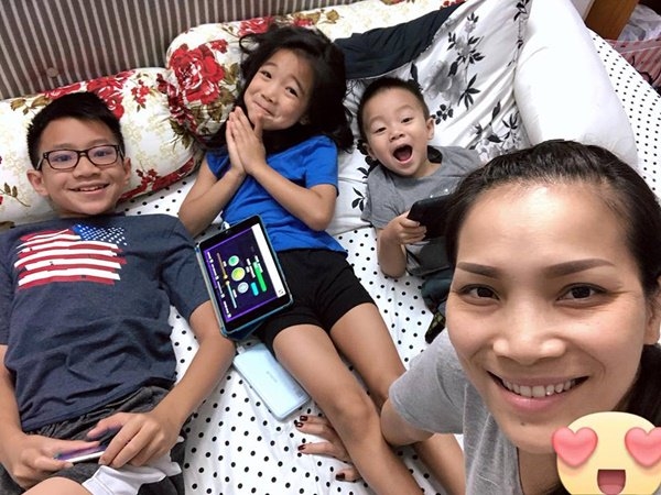 Mắt nai Hồng Ngọc ngày càng trẻ trung dù đã là mẹ 3 con