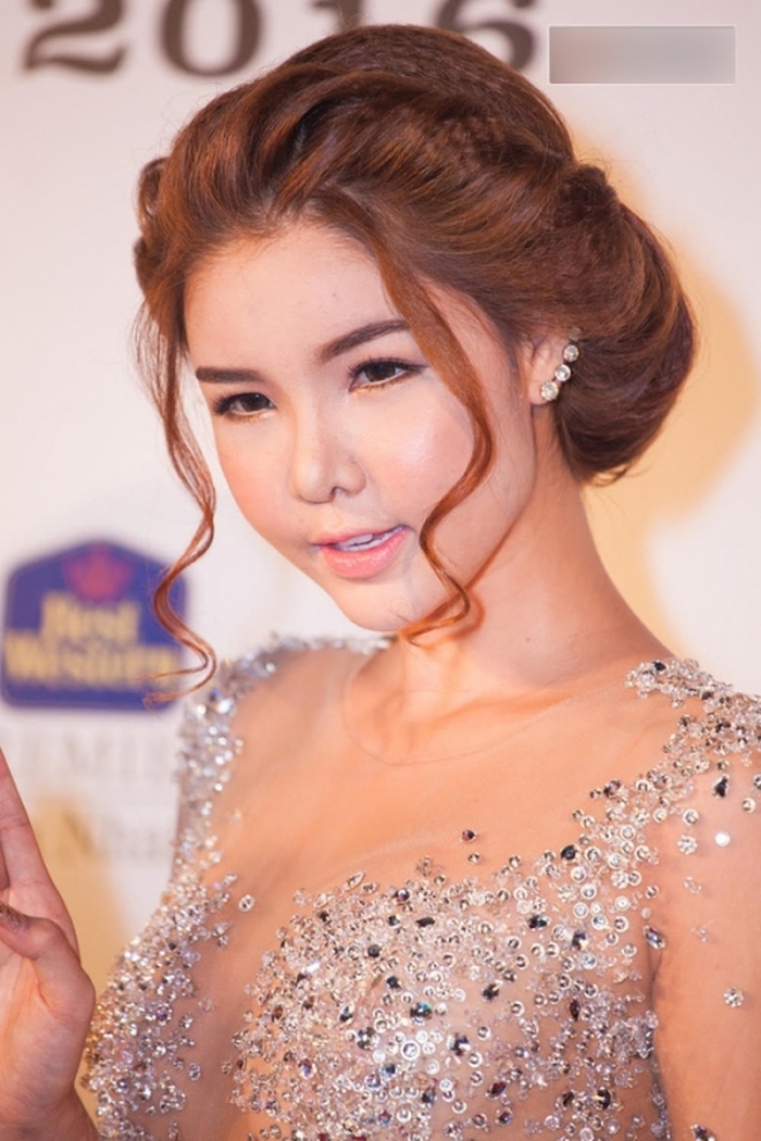 Mỹ nhân Vbiz và muôn kiểu đối diện với tin đồn phẫu thuật thẩm mỹ