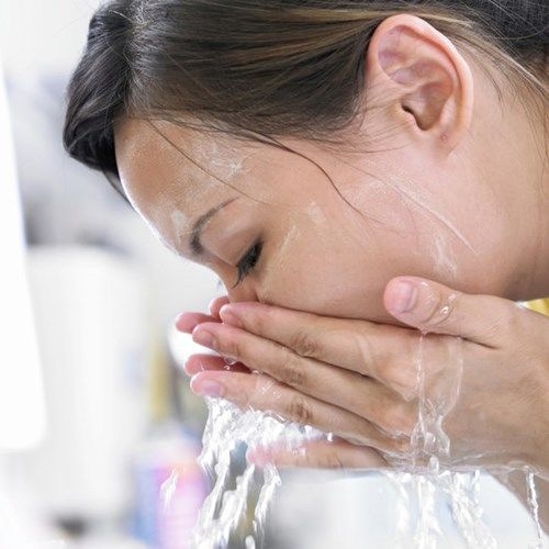 Nếu da đang lão hóa nhanh, hãy xem bạn có đang mắc sai lầm này không
