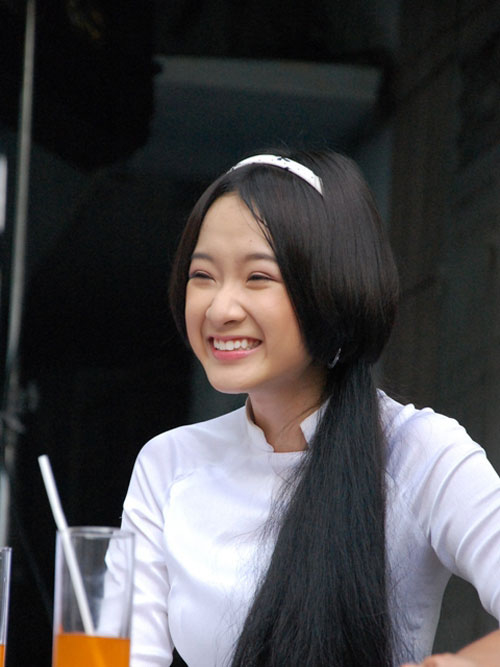 Nhan sac dan sao thu ba hoc tro thay doi như the nao sau 9 nam phim len song