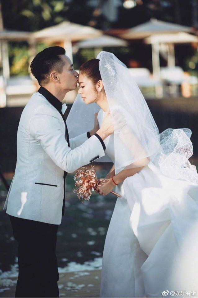 Những cặp sao Hoa ngữ có tình cảm hôn nhân mặn nồng như lúc mới yêu