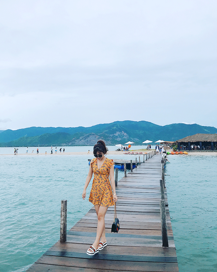 Những con đường giữa lòng biển khơi đẹp nhất Việt Nam