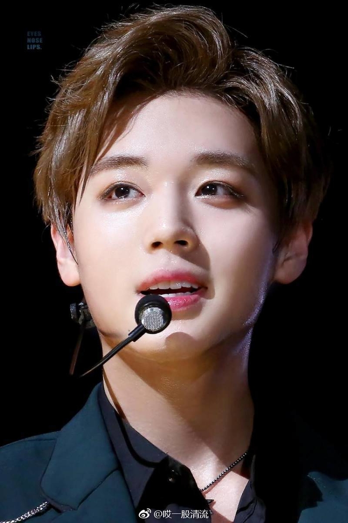 Những đôi “mắt nai” của idol Kpop được người Hàn ao ước