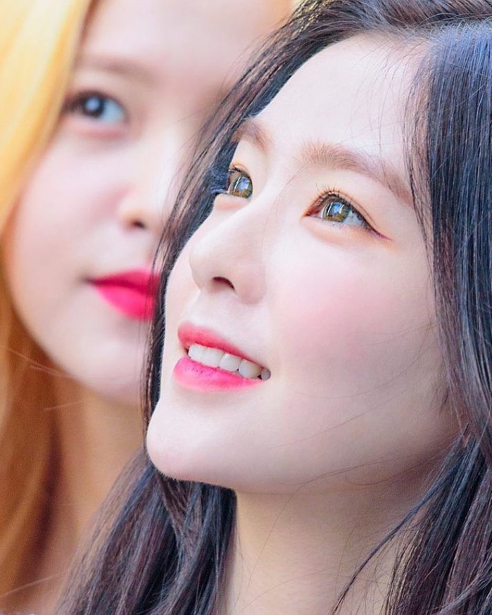 Những đôi “mắt nai” của idol Kpop được người Hàn ao ước