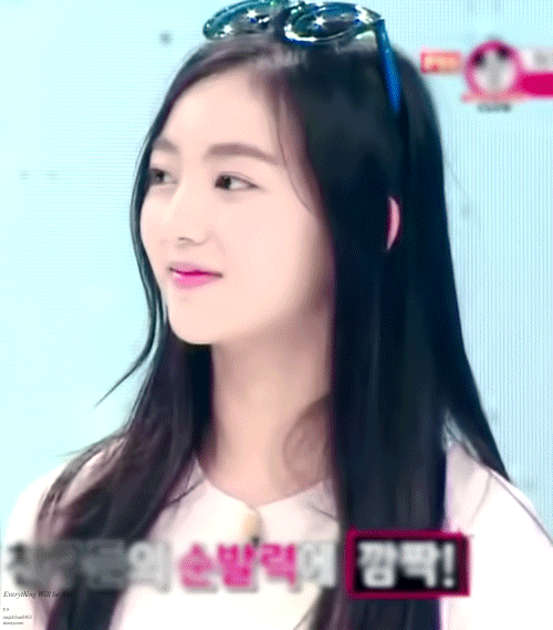 Những idol Kpop sinh năm 2003 hứa hẹn kế thừa danh hiệu nữ thần