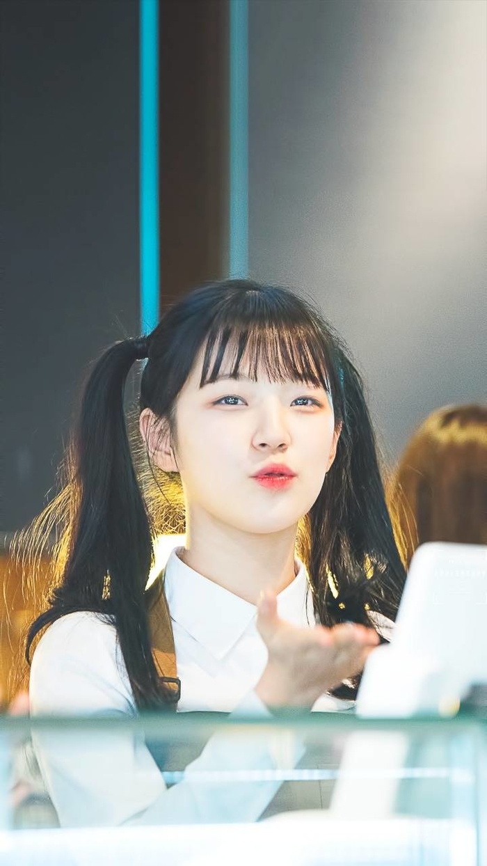 Những idol Kpop sinh năm 2003 hứa hẹn kế thừa danh hiệu nữ thần