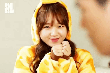 Những khoảnh khắc cute lạc lối của sao Hàn