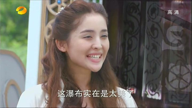 Những khoảnh khắc chỉ muốn độn thổ của sao Cbiz