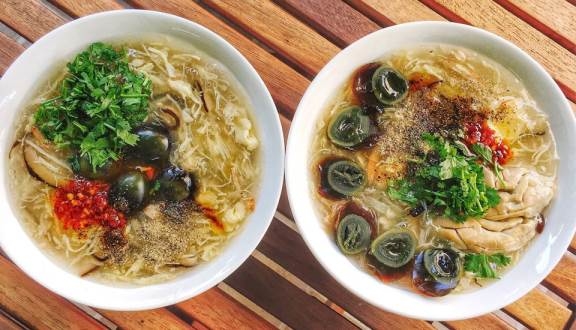 Những món ăn vặt làm nên ẩm thực đường phố Sài Gòn