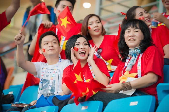 Những mỹ nữ showbiz Việt là fan cuồng của môn thể thao vua