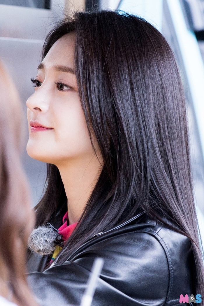 Những mỹ nữ sở hữu góc nghiêng thần thánh nhất thế giới Kpop