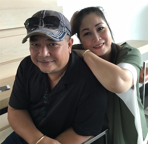 Những ông bố dượng và mẹ kế rất mẫu mực của showbiz Việt