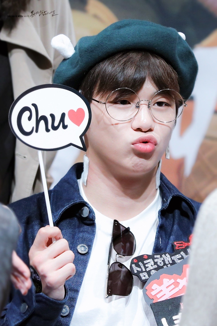 Những thần tượng 96-line là nam châm hút fan của Kpop