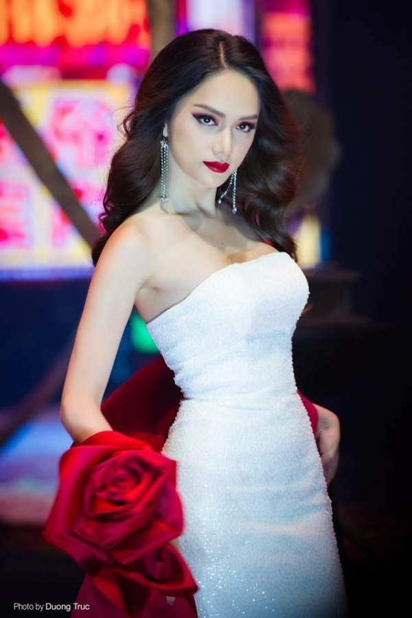 Pham Huong, Ha Ho và loat sao Viet tung dinh tin don “choi xau” dong nghiep