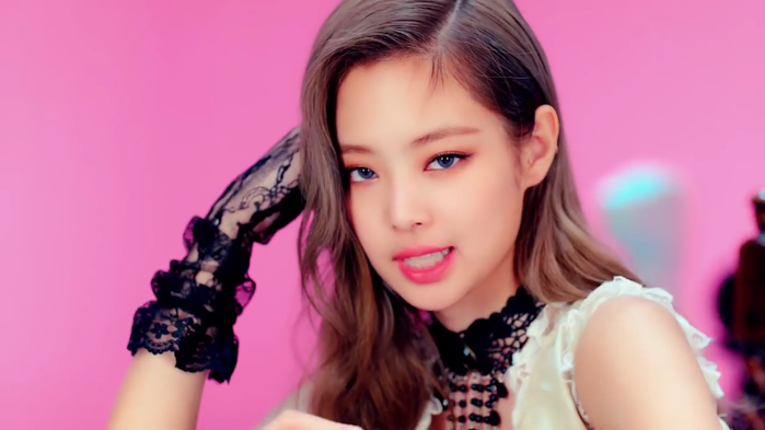 Phong cách nổi loạn của Black Pink trong Mv mới