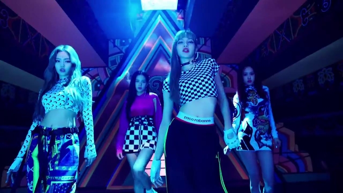 Phong cách nổi loạn của Black Pink trong Mv mới