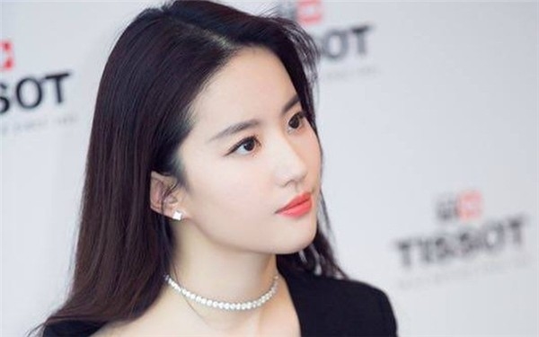 Những người đẹp Hoa ngữ khi thiếu photoshop sẽ thế nào?