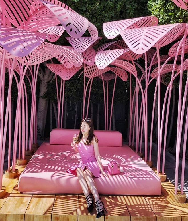 Tiểu thư nhà giàu Việt Nam khoe ảnh nghỉ hè xa hoa