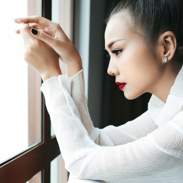 Top mỹ nhân Việt sở hữu góc nghiêng thần thánh khiến ai cũng ganh tỵ