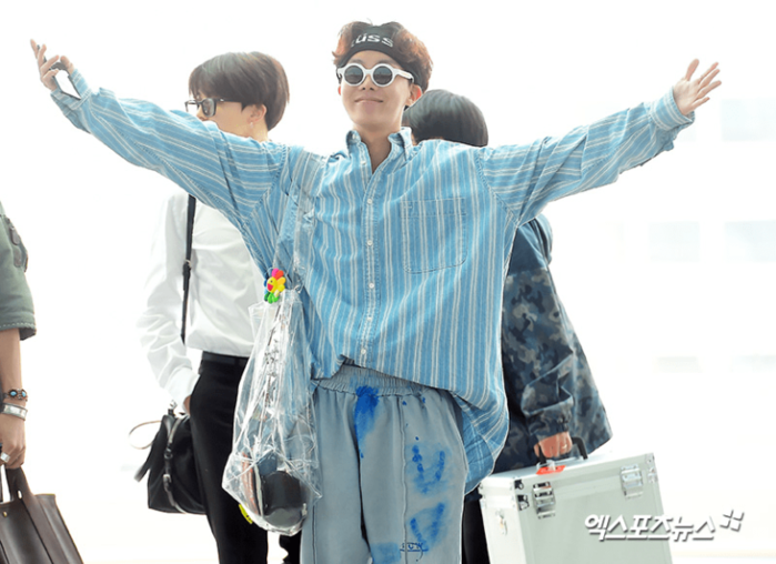 10 phong cách thời trang sân bay “đỉnh” của sao Kpop được yêu thích