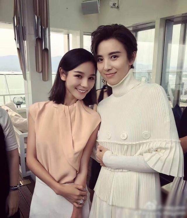 So kè nhan sắc giữa các hotgirl và mỹ nhân Hoa ngữ