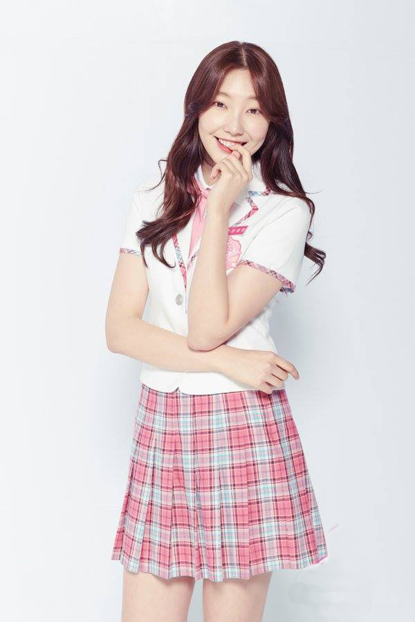7 bóng hồng Produce 48: Xinh đẹp và sở hữu chiều cao ít nhất 1m70