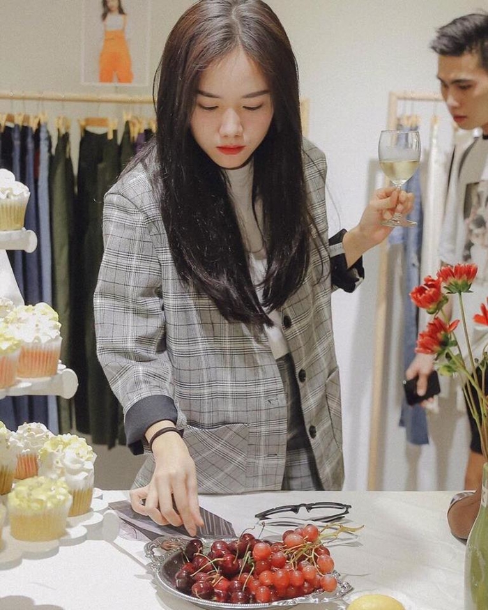 Ảnh hot sao Việt: Gil Lê hầm hố, Rima Thanh Vy khoe chân dài