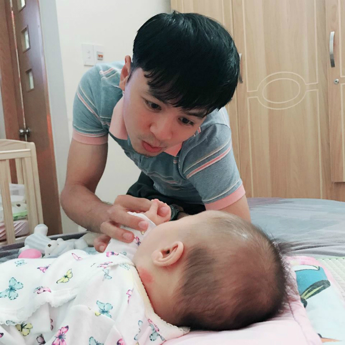 Ảnh hot sao Việt: Tuấn Hưng và con trai hội ngộ Sơn Tùng M-TP và Isaac