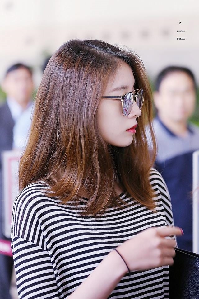 bestie goc nghieng