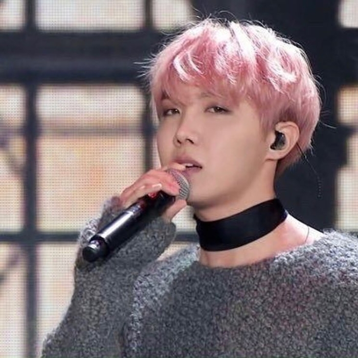 Idol Kpop bị nhầm lẫn thông tin trên Google một cách khôi hài