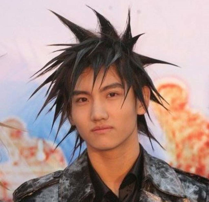 Idol Kpop bị nhầm lẫn thông tin trên Google một cách khôi hài