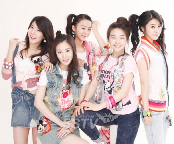 Các girlgroup chuyển từ ngoan hiền sang hở bạo: Người thành công