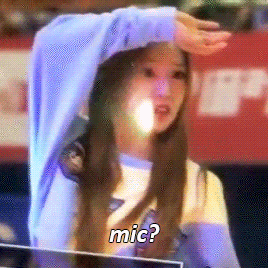 Các idol Kpop còn từng quên những điều này khi lên sân khấu