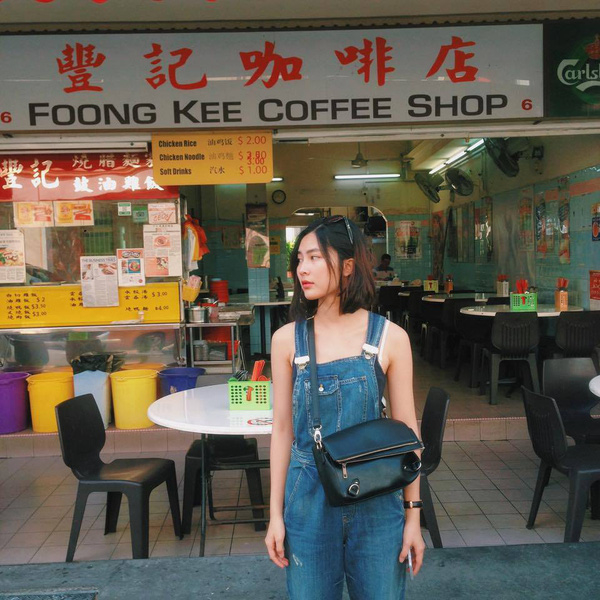 Túi đeo chéo bỗng thời thượng nhờ những bí quyết sau đây