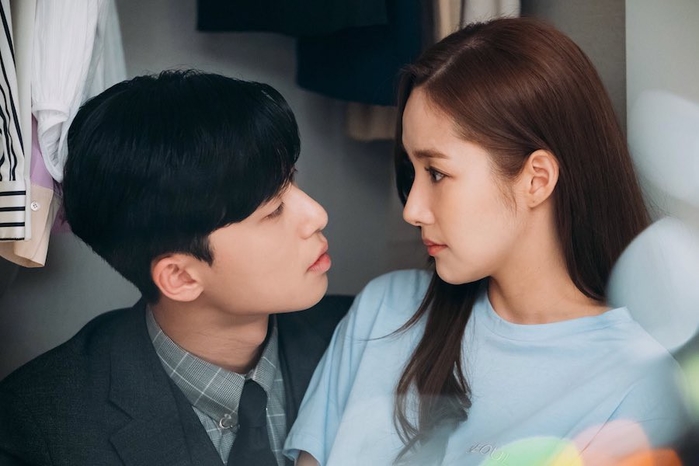 Cặp đôi Song Park “tình bể bình” từ trên phim ra đời thật