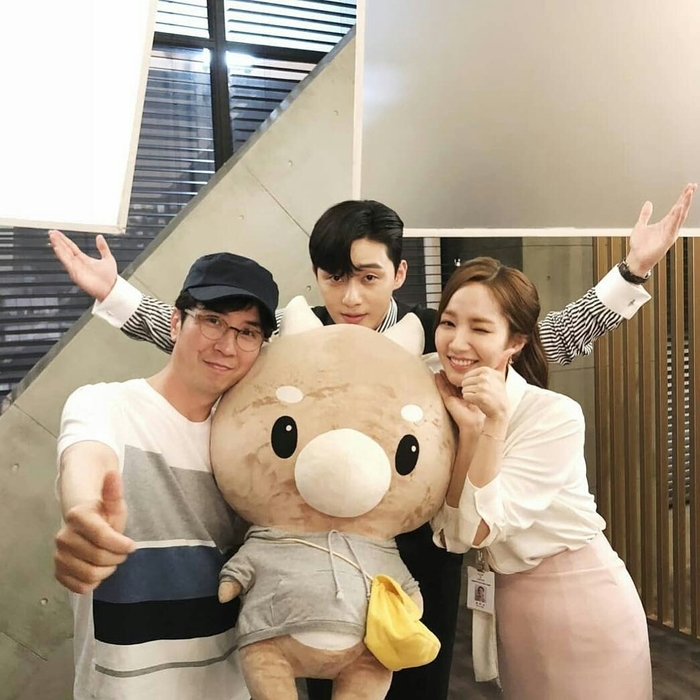 Cặp đôi Song Park “tình bể bình” từ trên phim ra đời thật