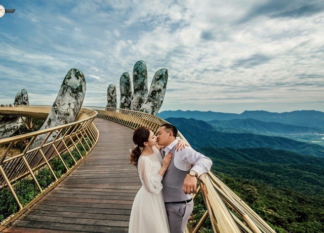 Cầu Vàng Đà Nẵng được khen khi xuất hiện trên Instagram nổi tiếng