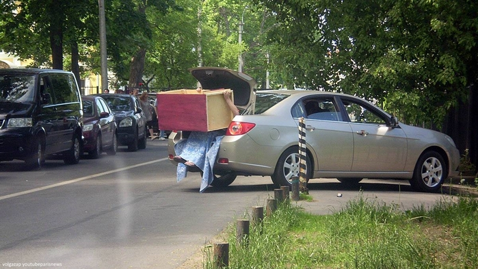 Chết cười với bộ ảnh 1001 cách vận chuyển hàng hóa bá đạo nhất quả đất