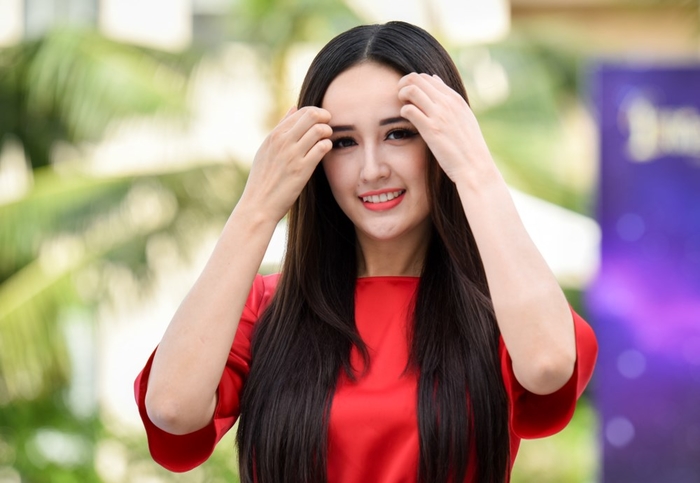 Chi nguyen va nhieu my nhan Viet lao dao vì su co nho doi ơ dau truong nhan sac