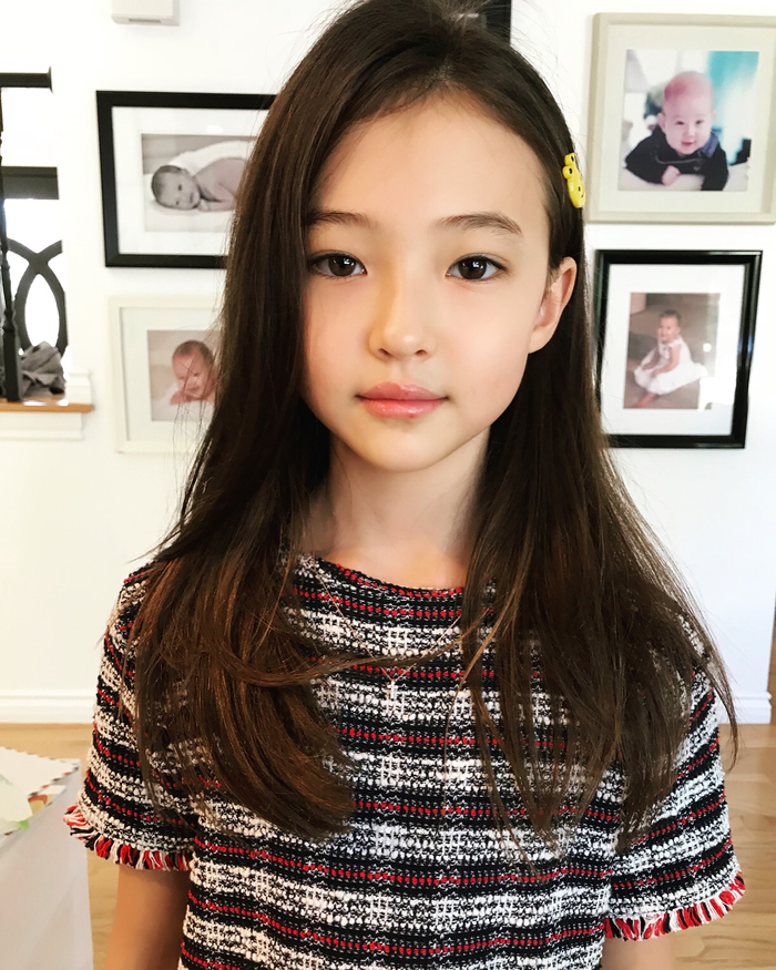 Cô bé được cho là hậu duệ trong tương lai của Jennie (BLACKPINK)