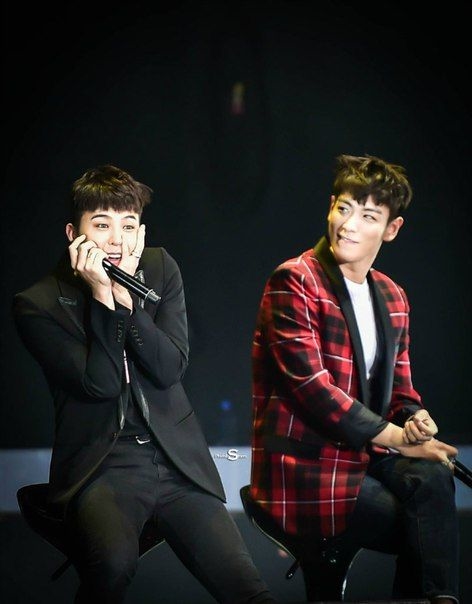 Couple Kpop cứ đứng chung một khung hình là lại khiến fan bấn loạn