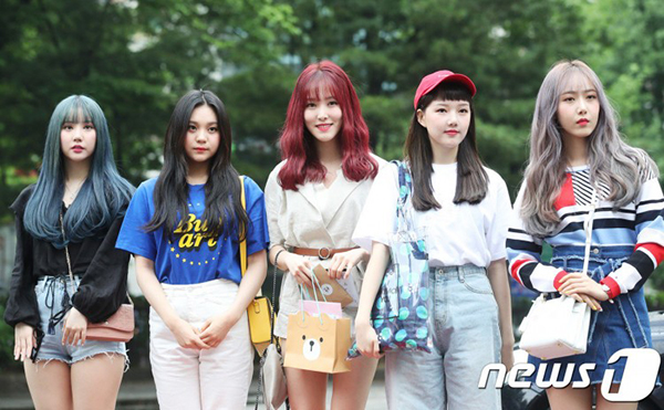 Cuộc đua đổi màu tóc trên sân khấu Kpop: Người được khen, kẻ bị chê