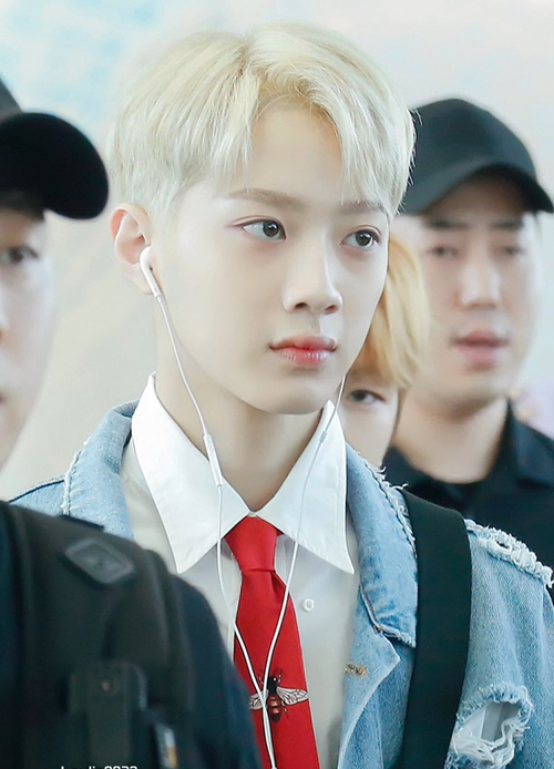 Cuộc đua đổi màu tóc trên sân khấu Kpop: Người được khen, kẻ bị chê