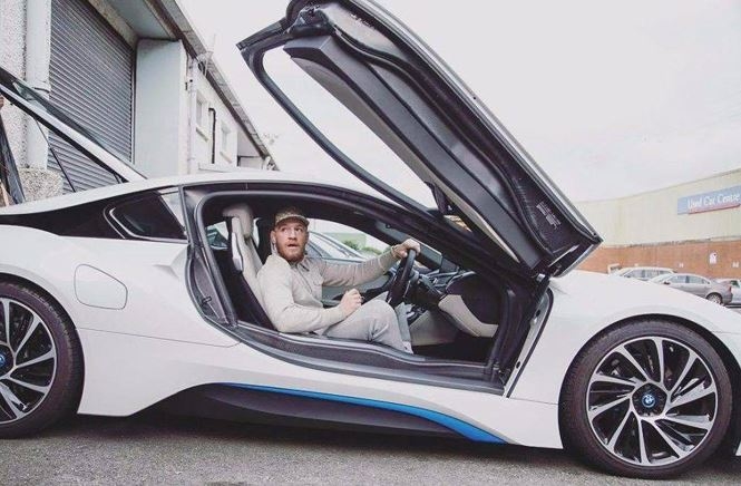 Cái kết đầy viên mãn trong cuộc sống hôn nhân của võ sĩ Conor McGregor