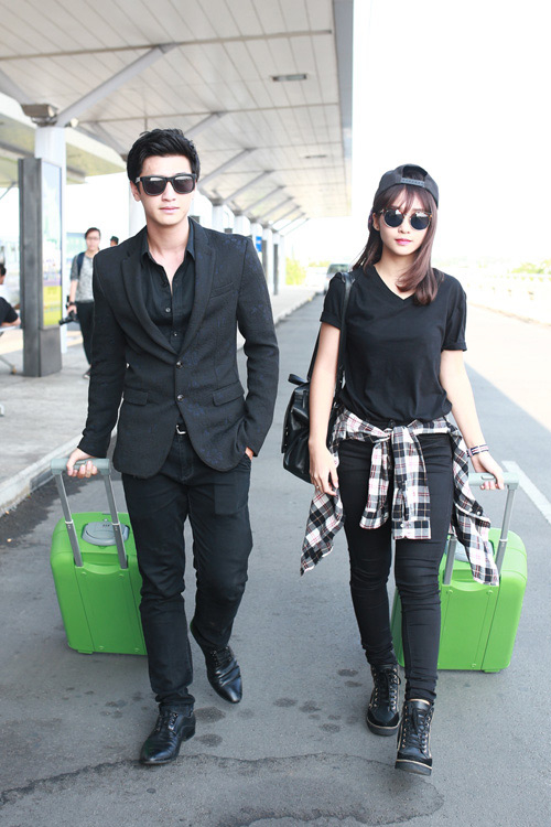 Đặt lên bàn cân phong cách thời trang Khả Ngân và Song Hye Kyo