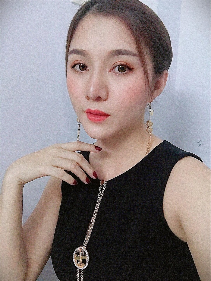 Diem mat nhung hot girl mang noi tieng: cuc xinh va dong dao fan ham mo
