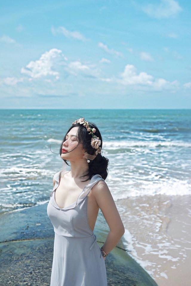 Diem mat nhung hot girl mang noi tieng: cuc xinh va dong dao fan ham mo