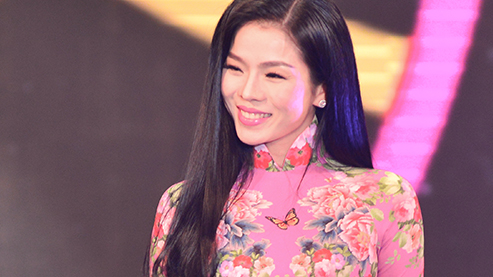 Dien vien hay ca si o Viet Nam co cat xe cao hon, nhin cac sao sau la biet