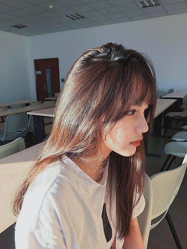 Đọ góc nghiêng của các hotgirl, ai mới sở hữu góc nghiêng thần thánh