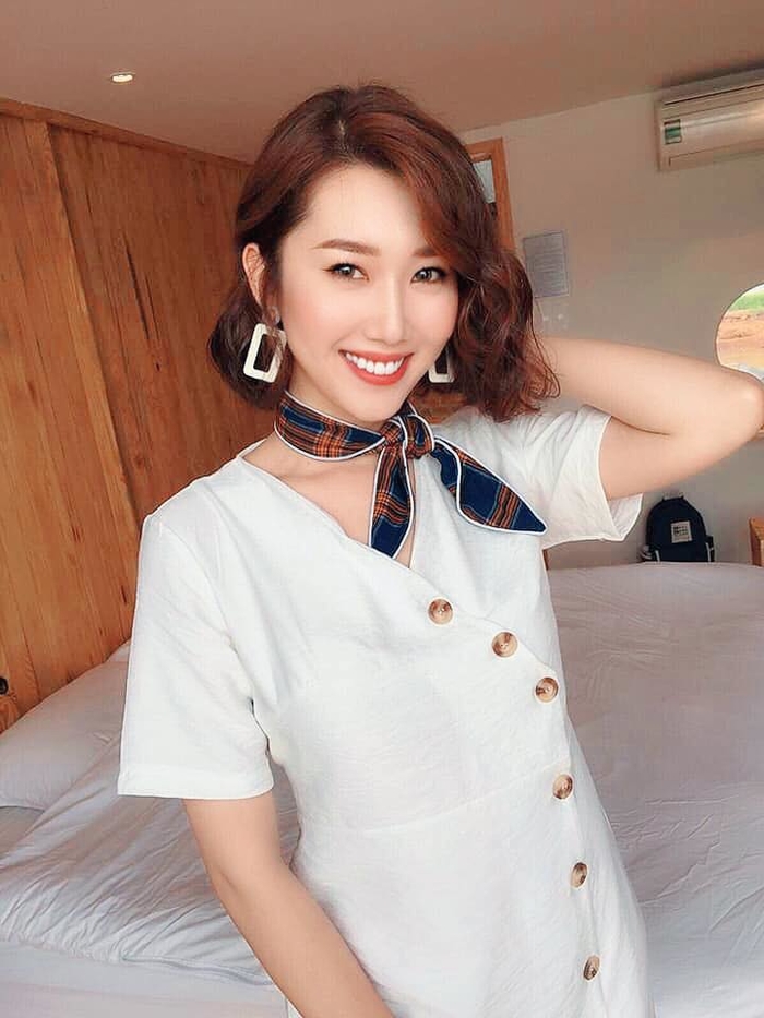 Gu thời trang tắt kè hoa của nàng dâu đang bị ghét nhất màn ảnh Việt